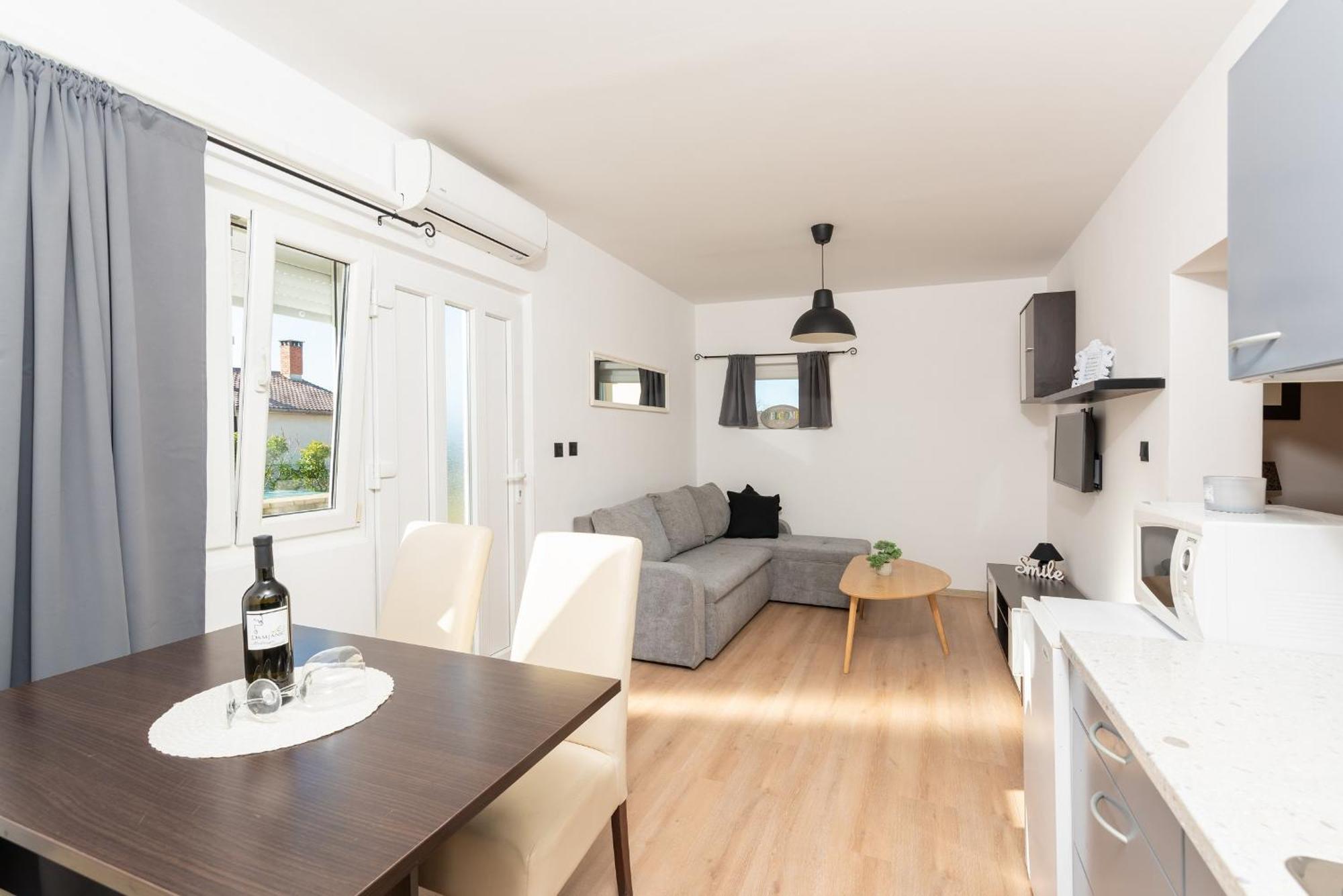 Apartments Dobrec Fuškulin Esterno foto